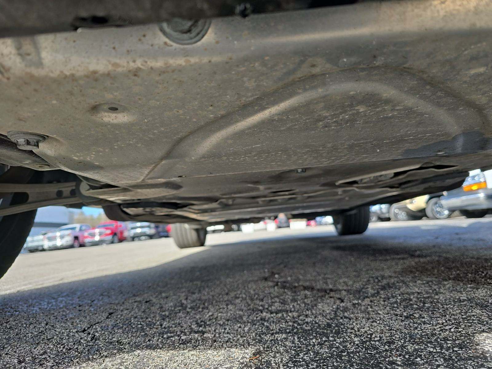 2024 Land Rover Defender 130 X-Dynamic SE AWD