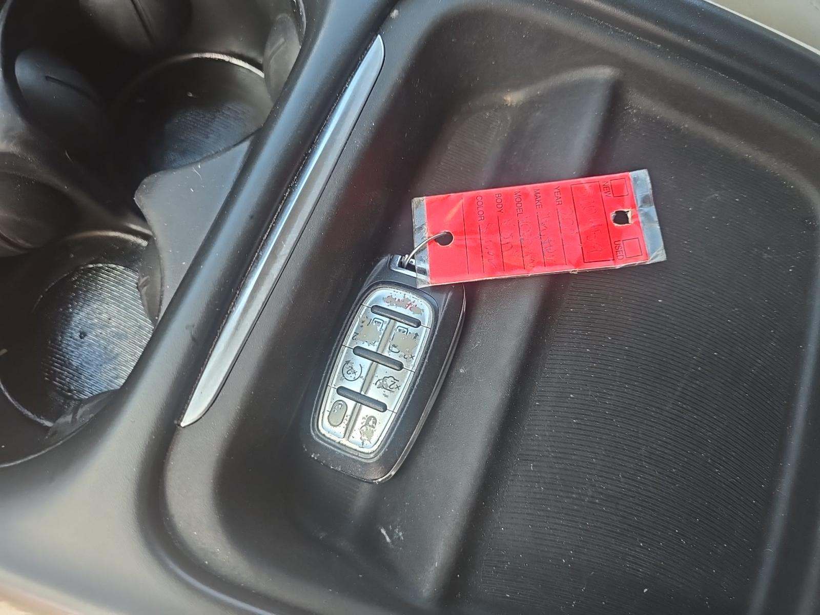 CHRYSLER VOYAGER - 8