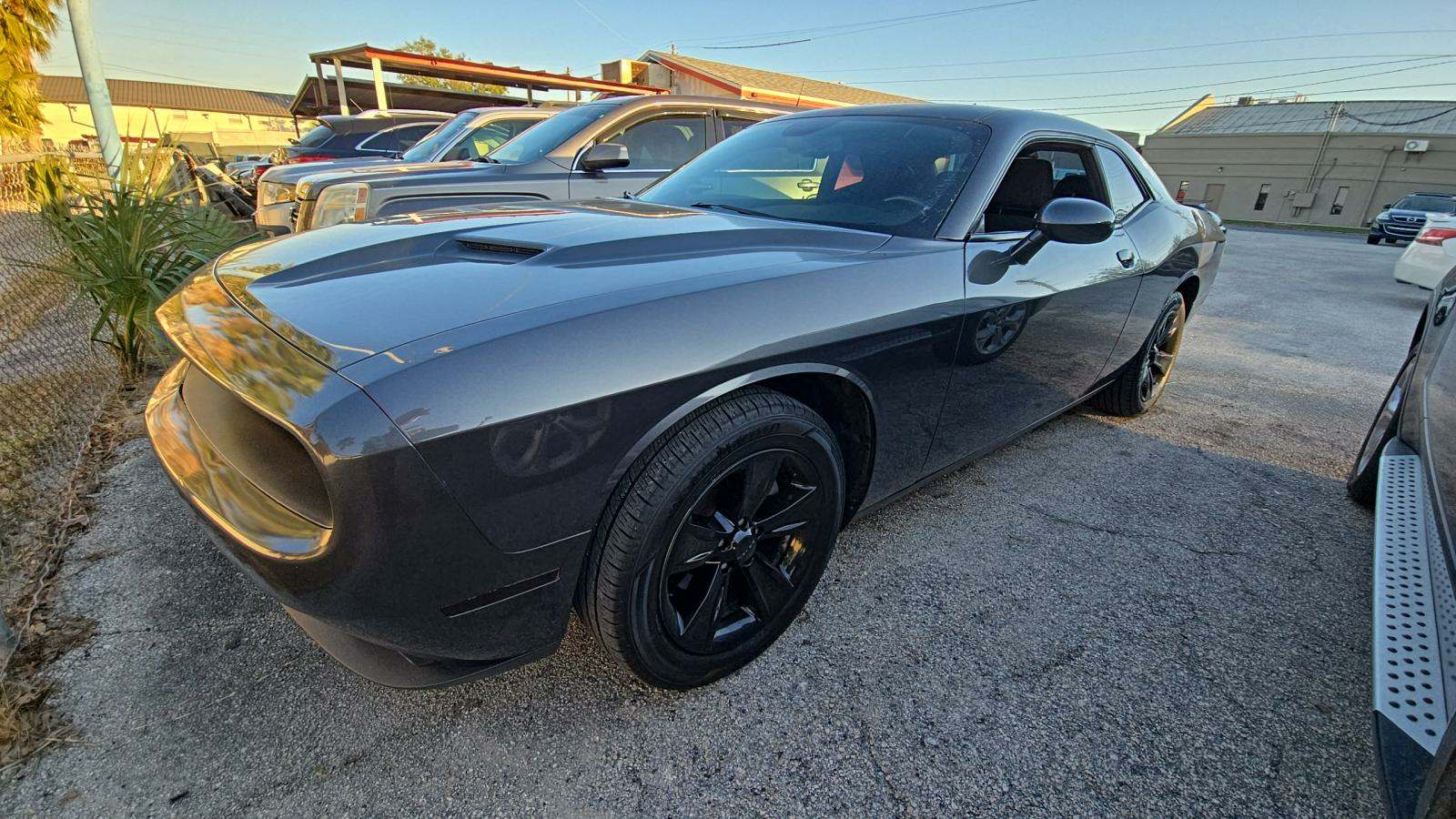 2017 Dodge Challenger SXT