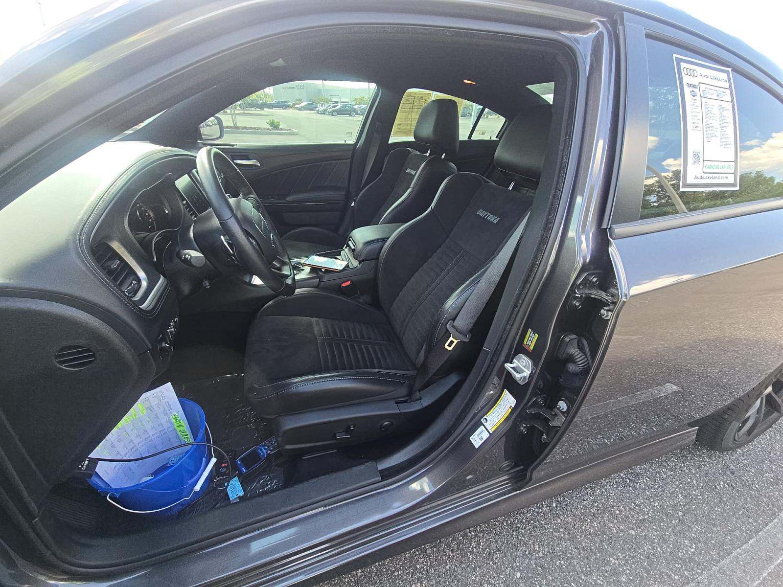 DODGE CHALLENGER - 2