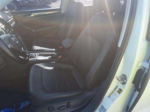2018 Volkswagen Passat 2.0T SE FWD