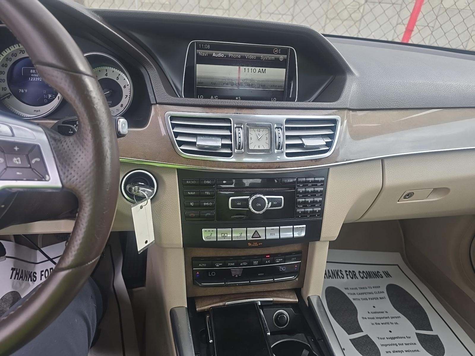 MERCEDES-BENZ E-CLASS - 10