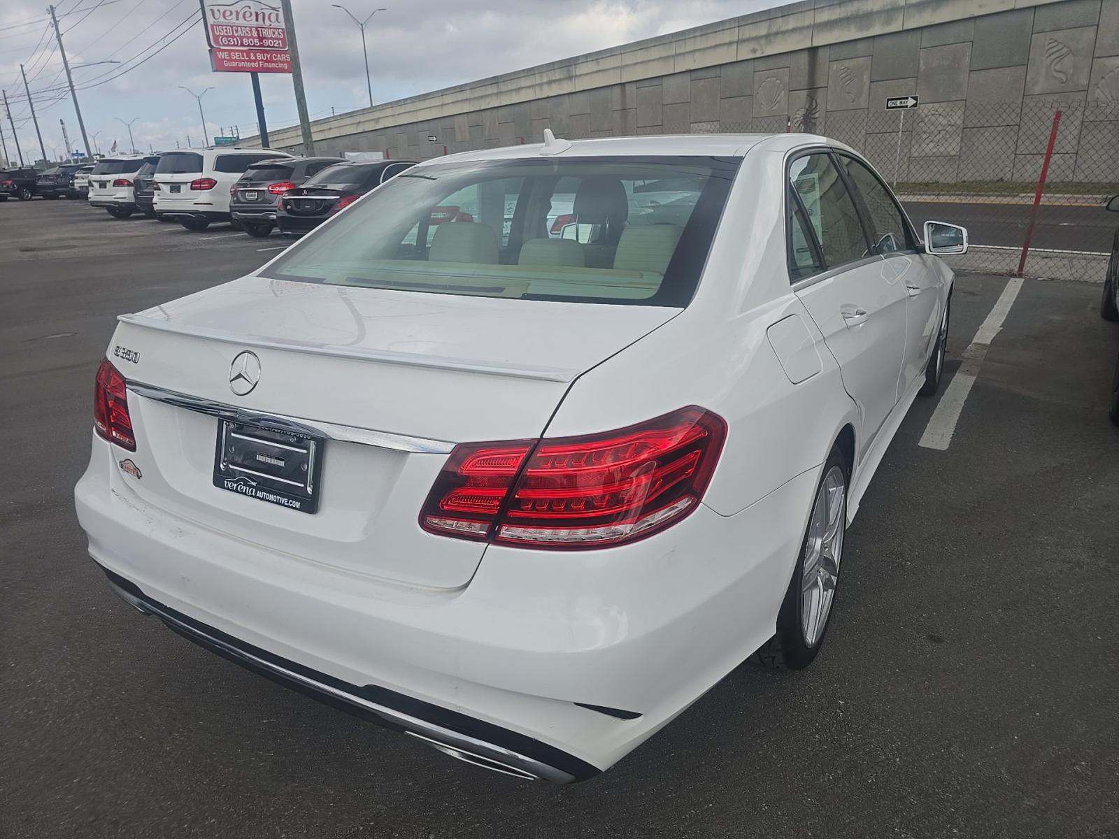 MERCEDES-BENZ E-CLASS - 3