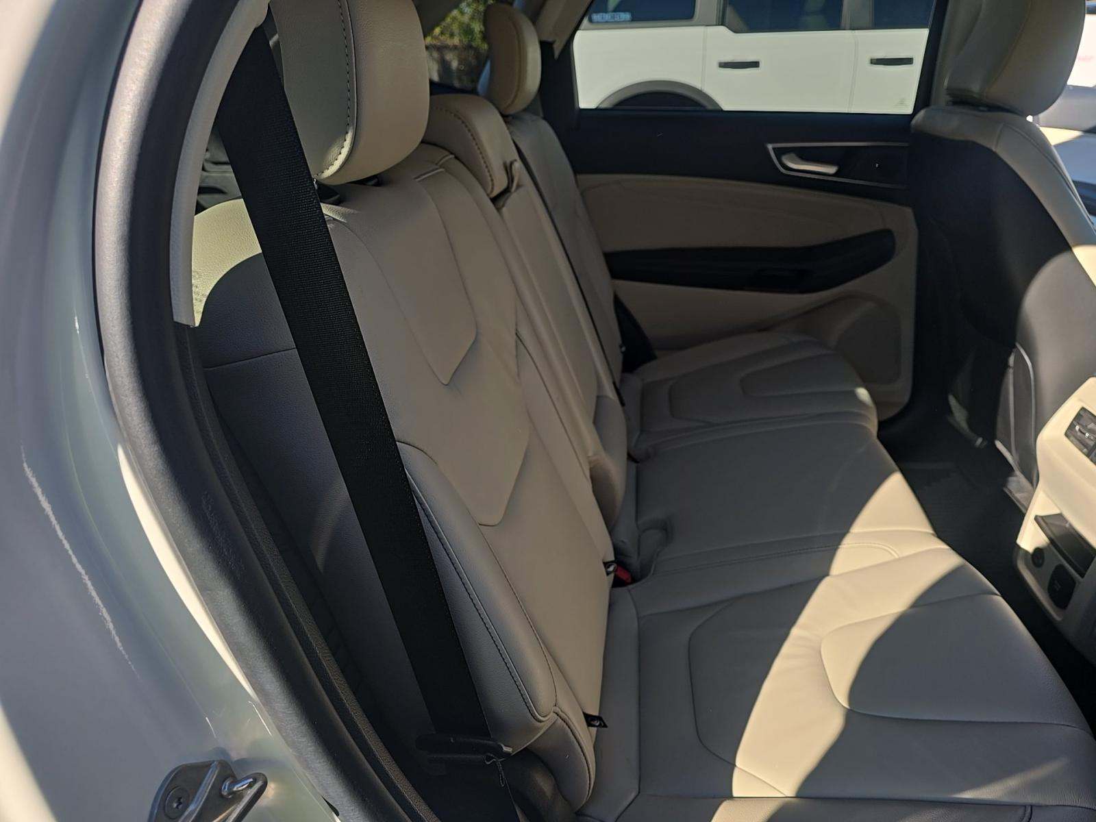 2021 Ford Edge Titanium FWD