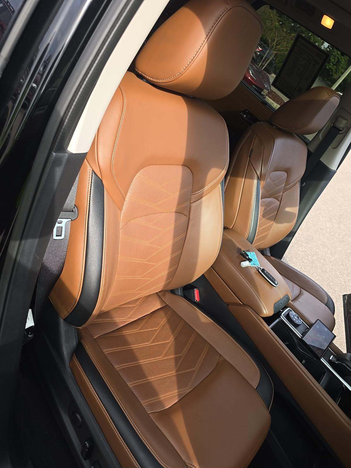 2023 Nissan Pathfinder Platinum AWD