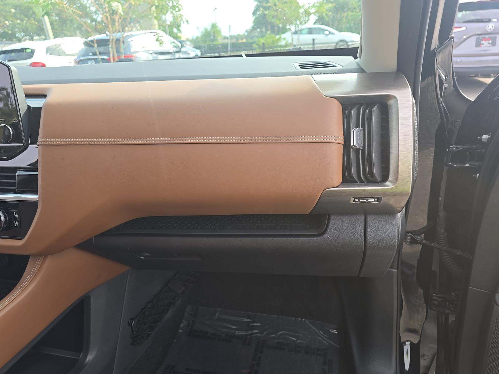 2023 Nissan Pathfinder Platinum AWD