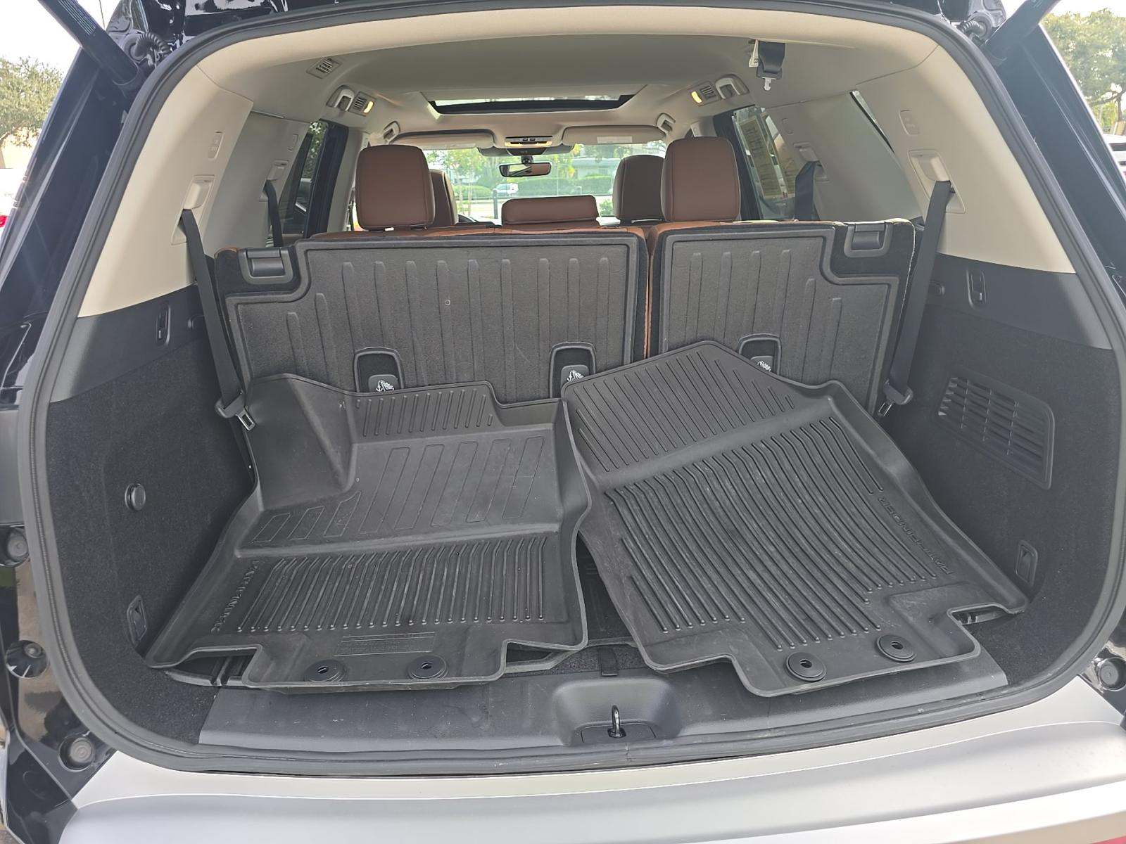 2023 Nissan Pathfinder Platinum AWD