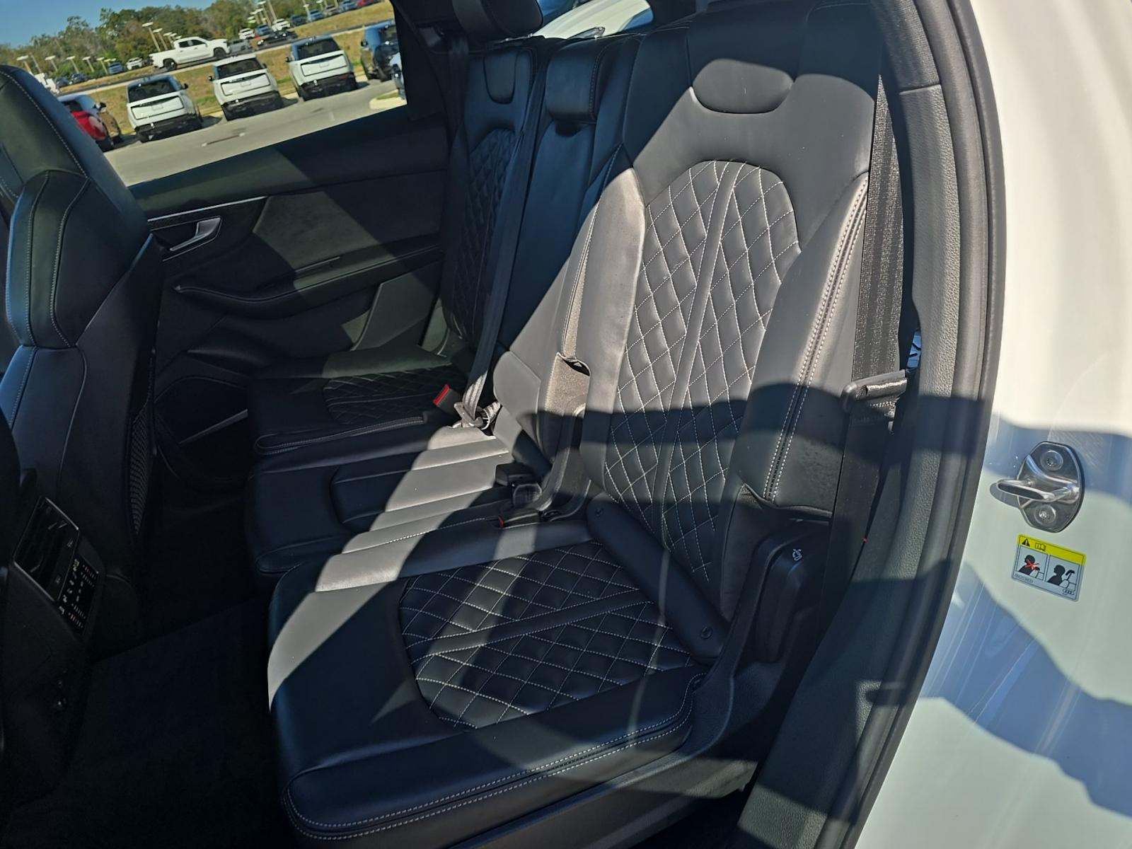 2023 Audi SQ7 Premium Plus AWD