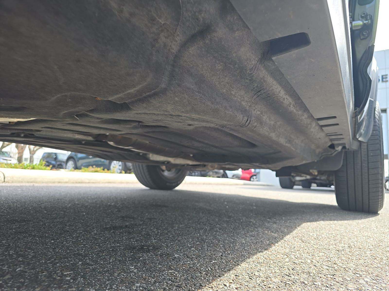 2022 Land Rover Defender 110 X-Dynamic SE AWD