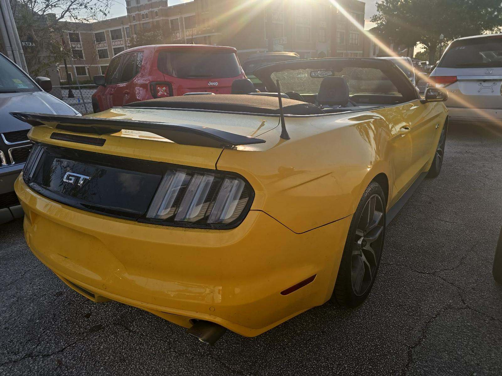 2015 Ford Mustang GT Premium RWD