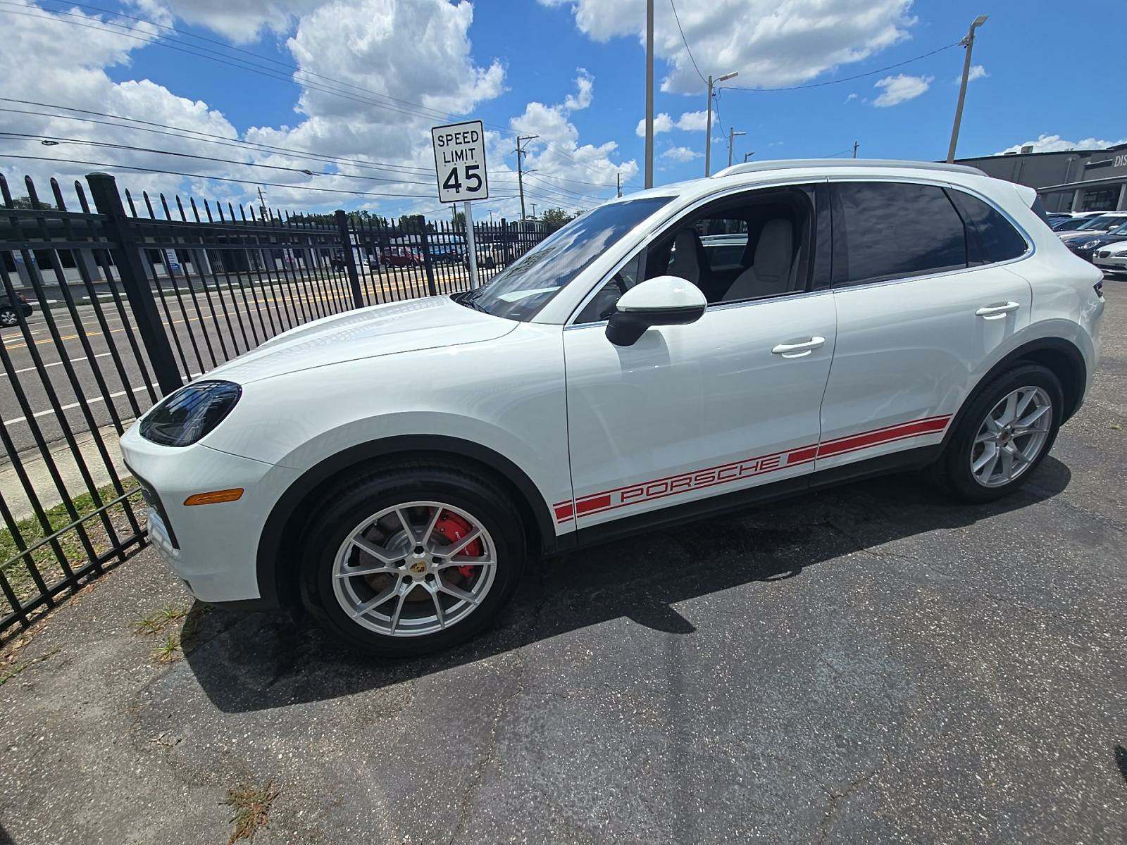 2024 Porsche Cayenne S