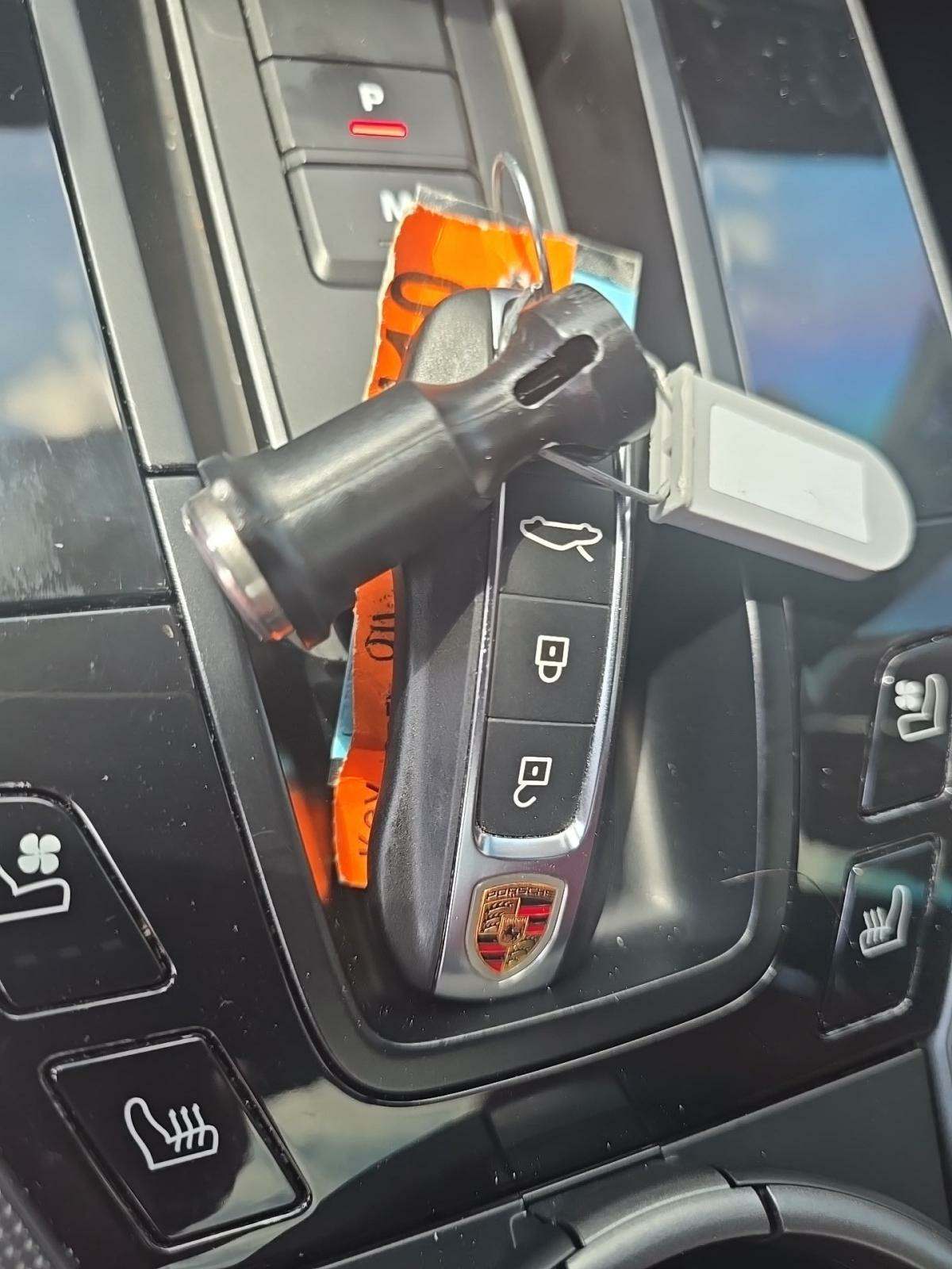 2023 Porsche 911 Carrera RWD