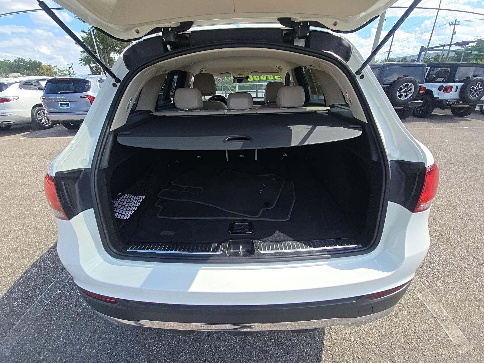 MERCEDES-BENZ GLC-CLASS - 10