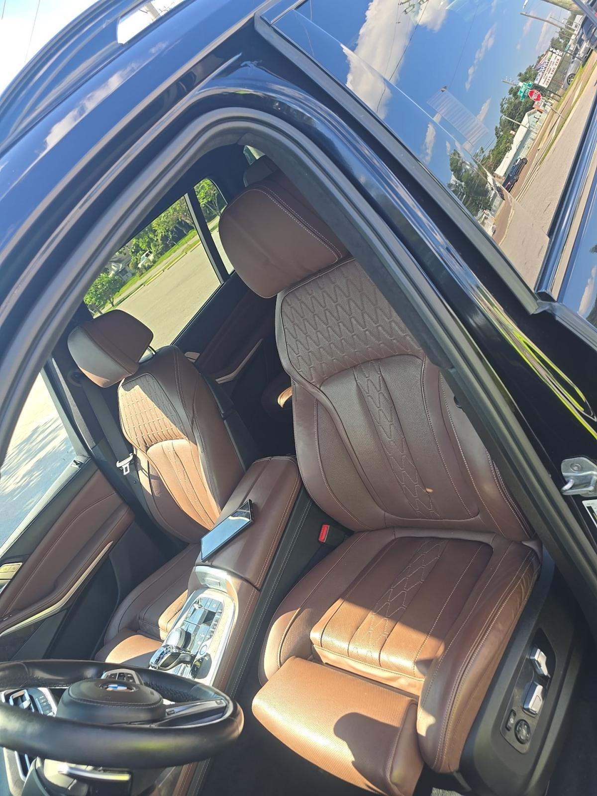 2020 BMW X7 M50i AWD