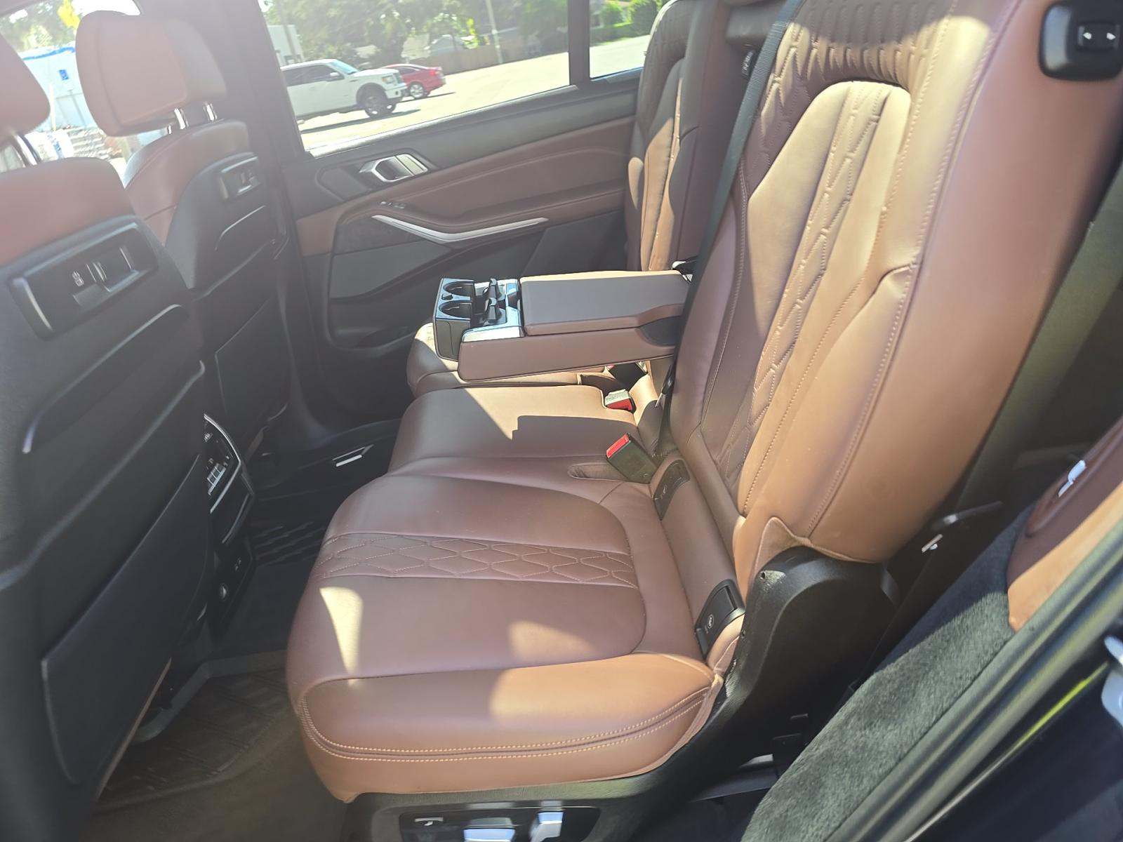 2020 BMW X7 M50i AWD