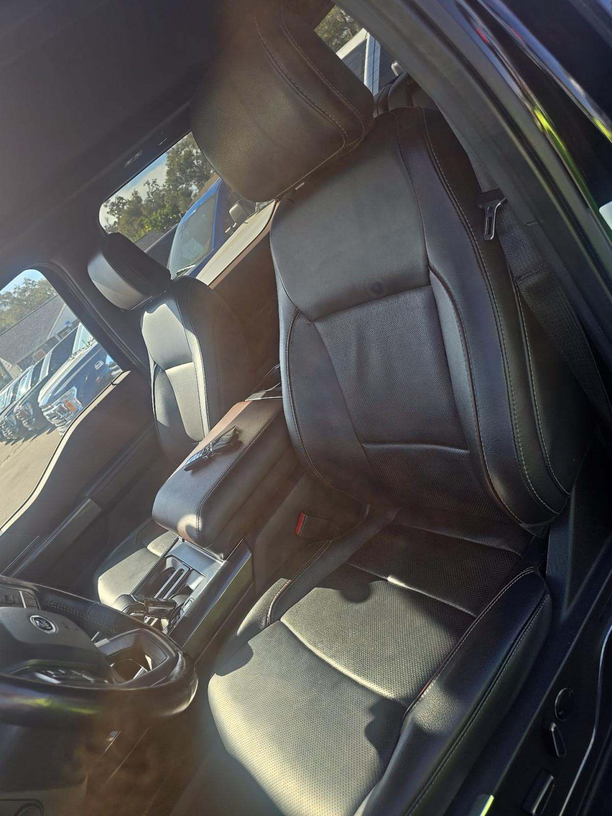 2023 Ford F-150 Lariat AWD