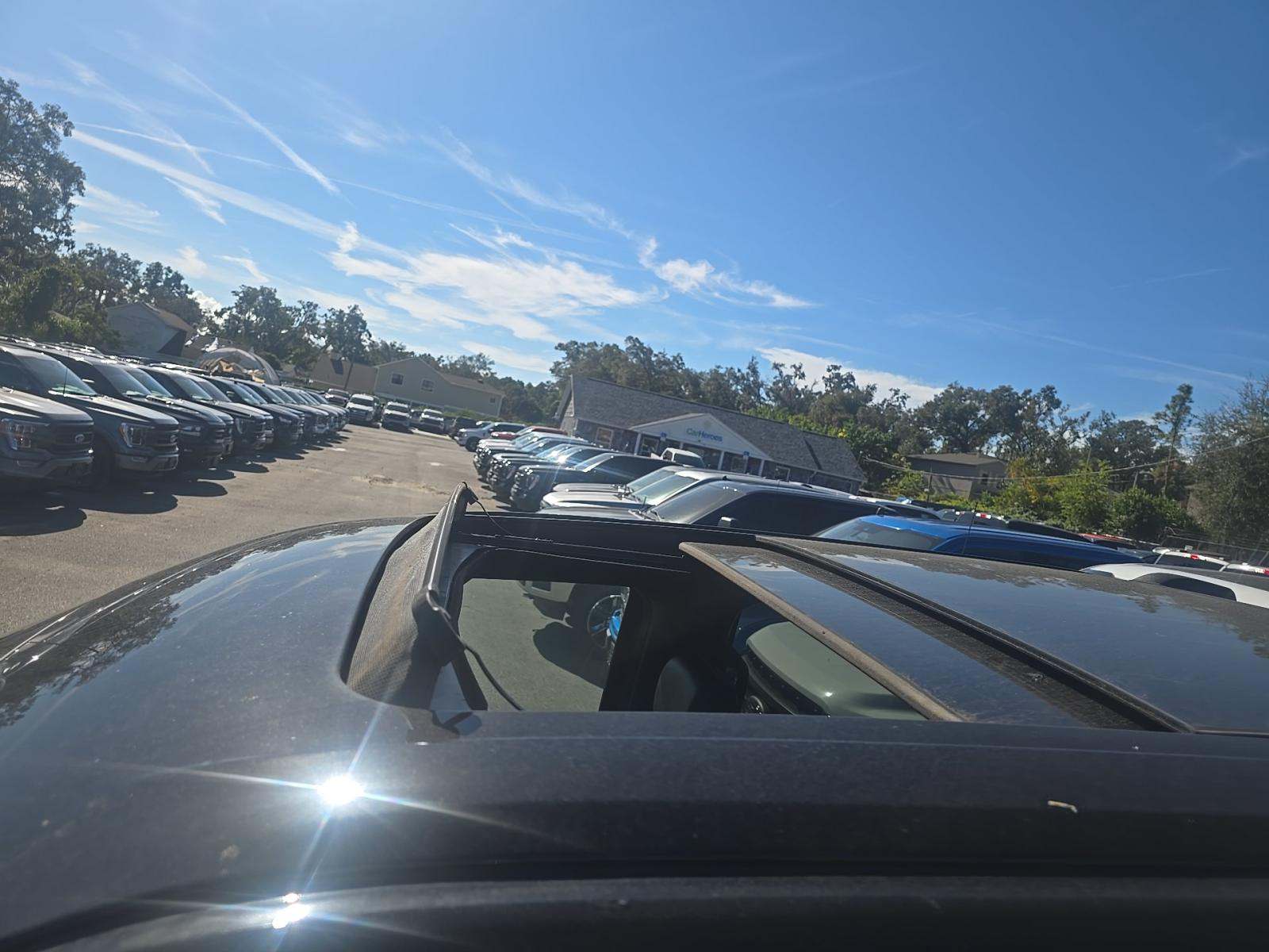 2023 Ford F-150 Lariat AWD