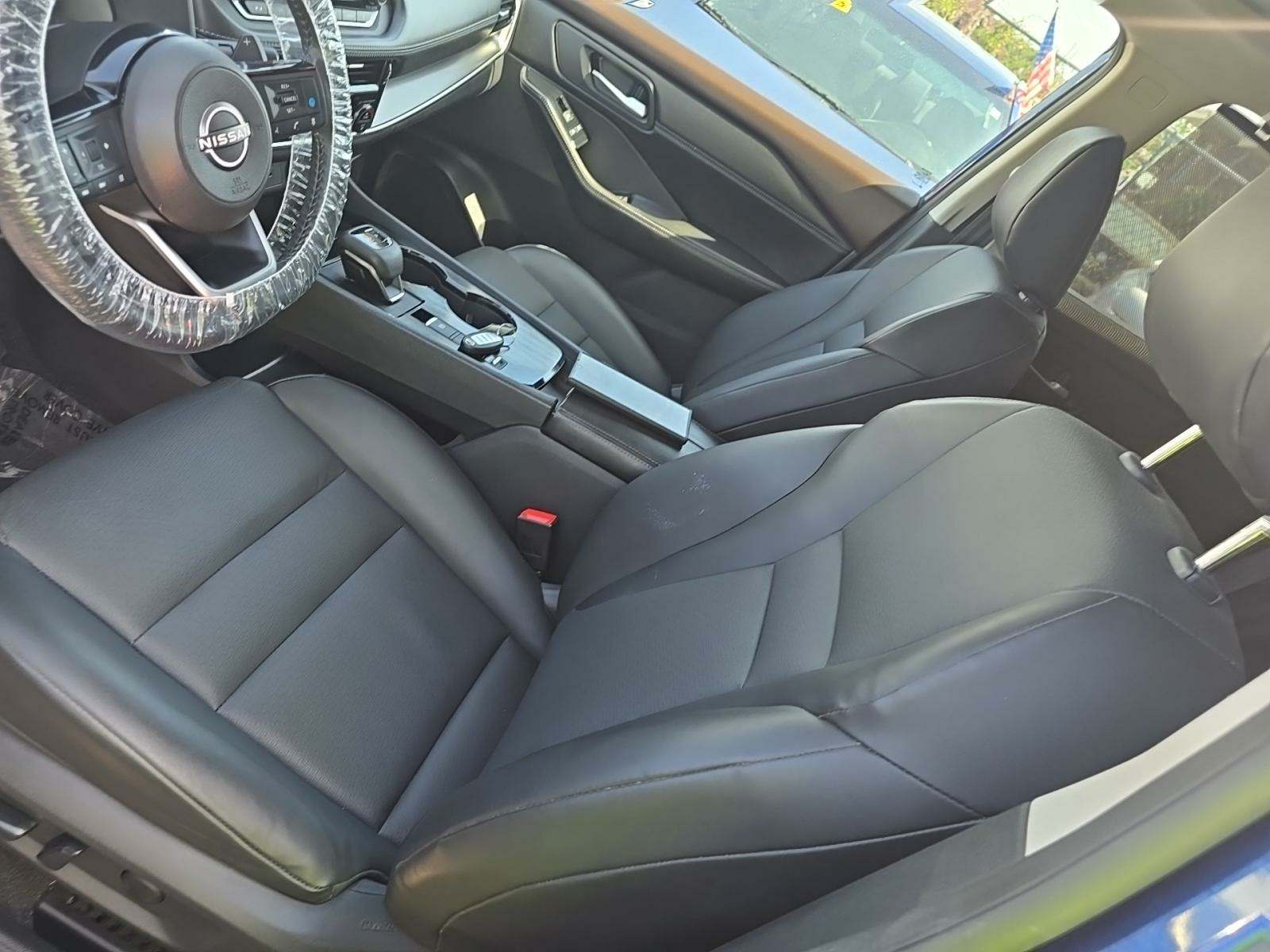 2022 Nissan Rogue SV FWD