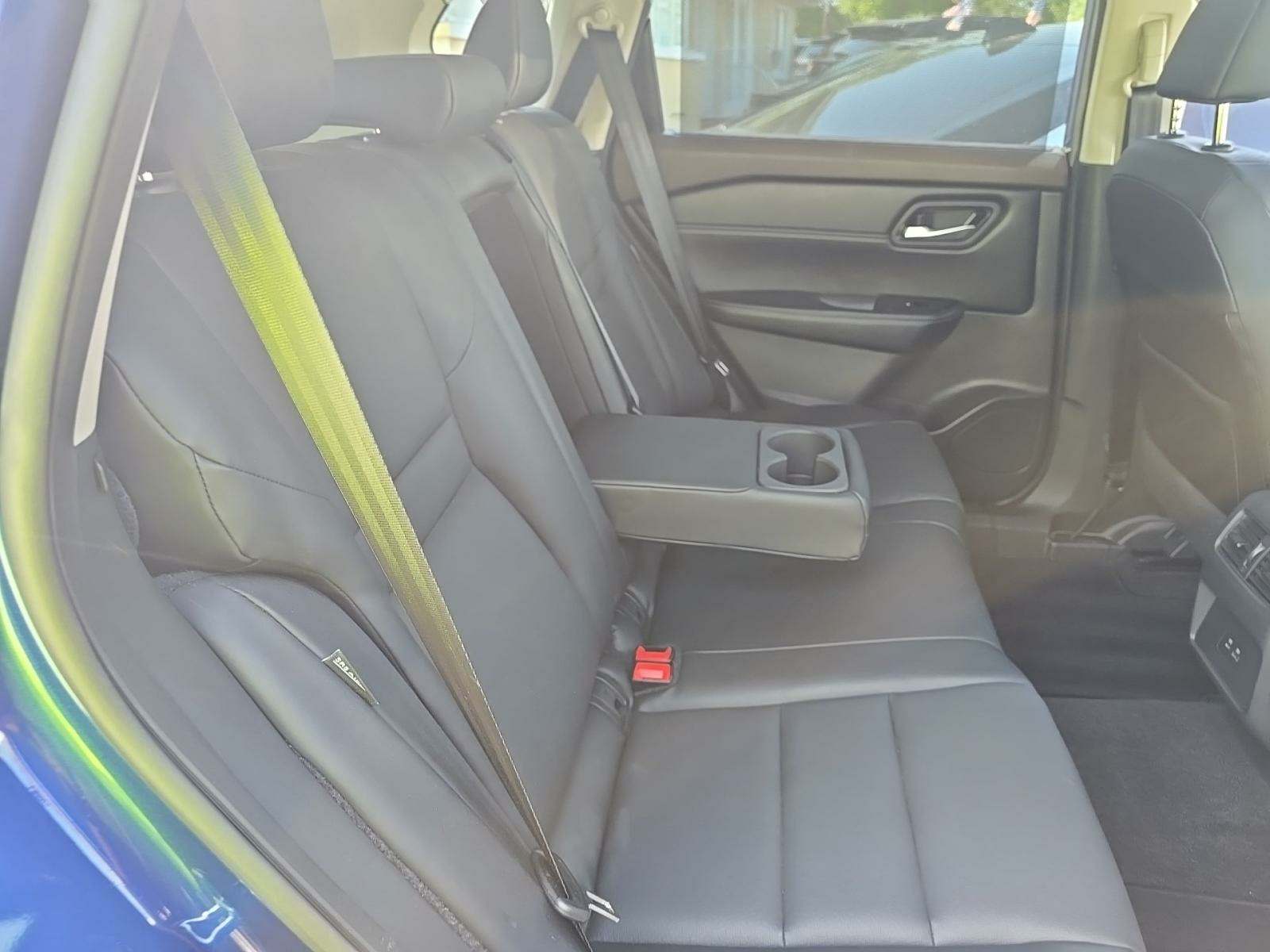 2022 Nissan Rogue SV FWD