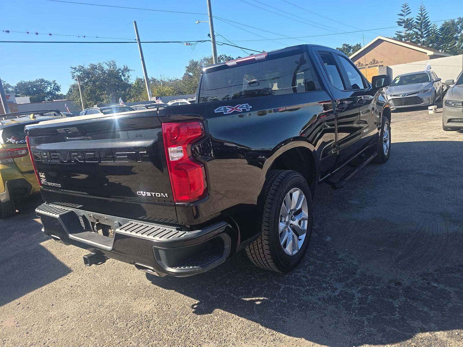 2020 Chevrolet Silverado 1500 Custom AWD