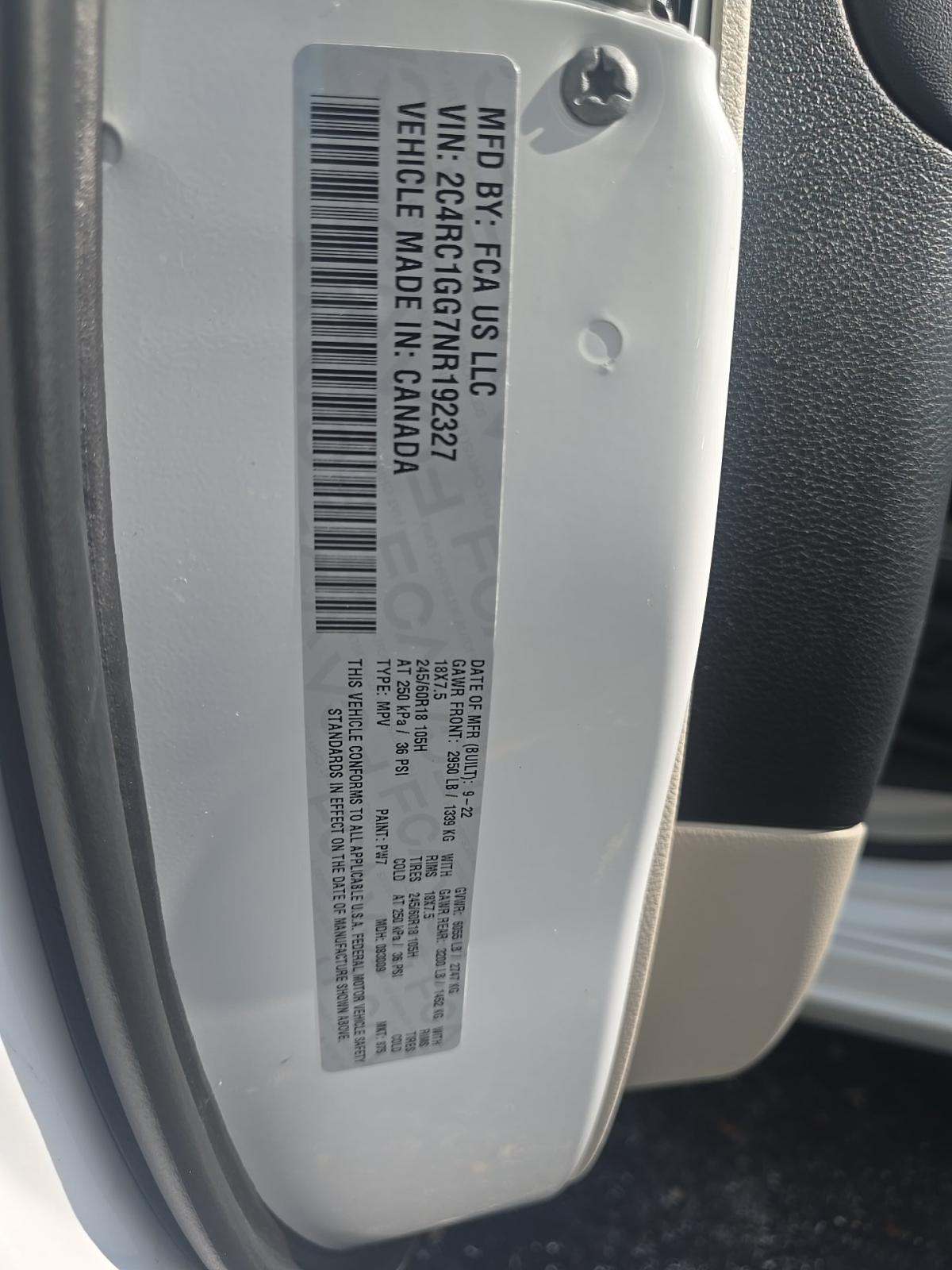 2022 Chrysler Pacifica Limited FWD