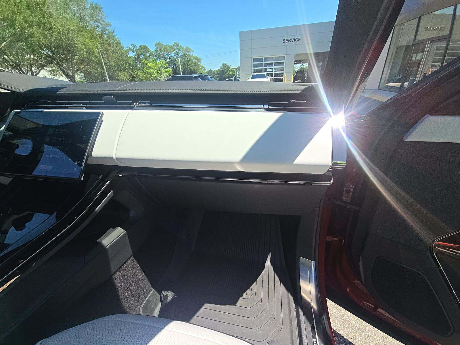 2025 Land Rover Range Rover Sport Dynamic SE AWD
