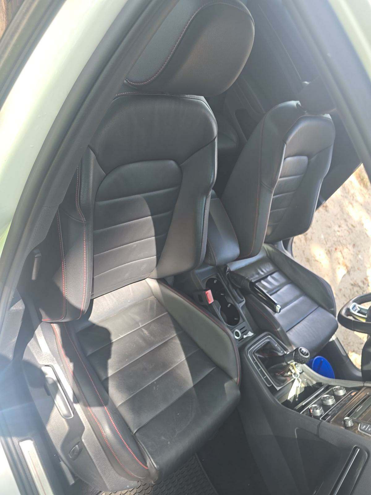 2015 Volkswagen Golf GTI 2.0T SE FWD