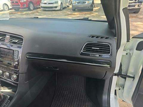 2015 Volkswagen Golf GTI 2.0T SE FWD