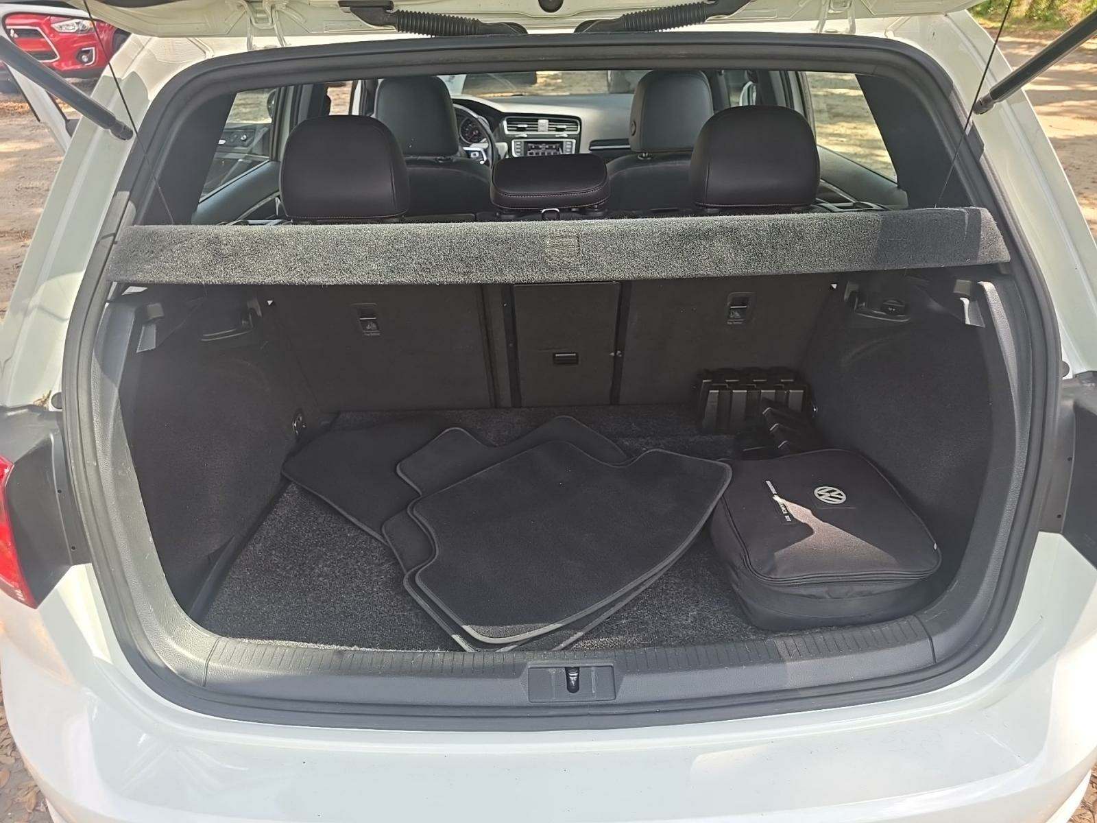 2015 Volkswagen Golf GTI 2.0T SE FWD