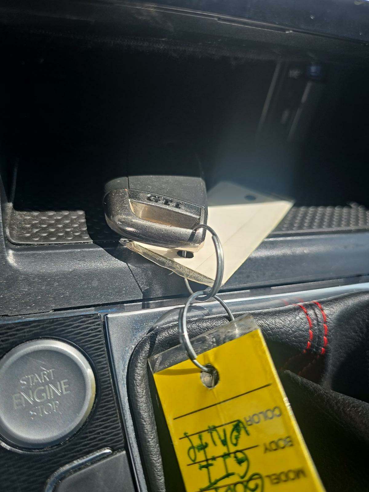 2015 Volkswagen Golf GTI 2.0T SE FWD