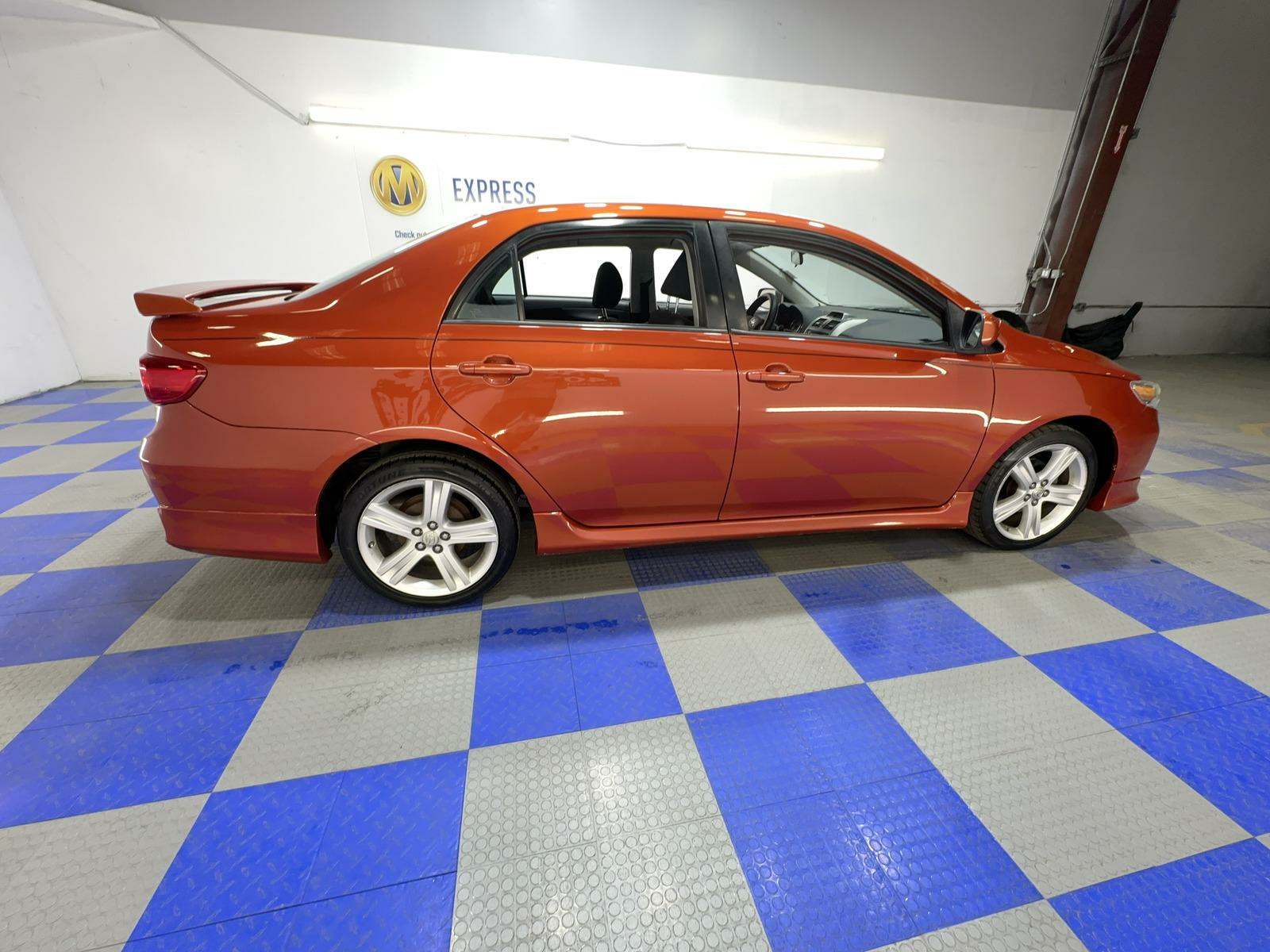 2013 Toyota Corolla S Special Edition FWD