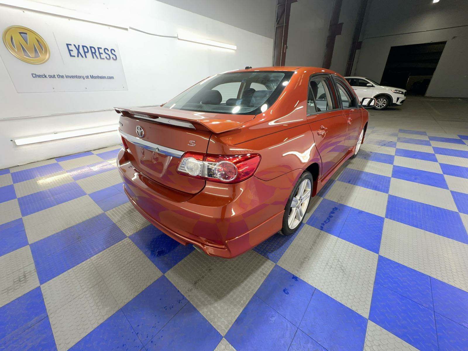 2013 Toyota Corolla S Special Edition FWD