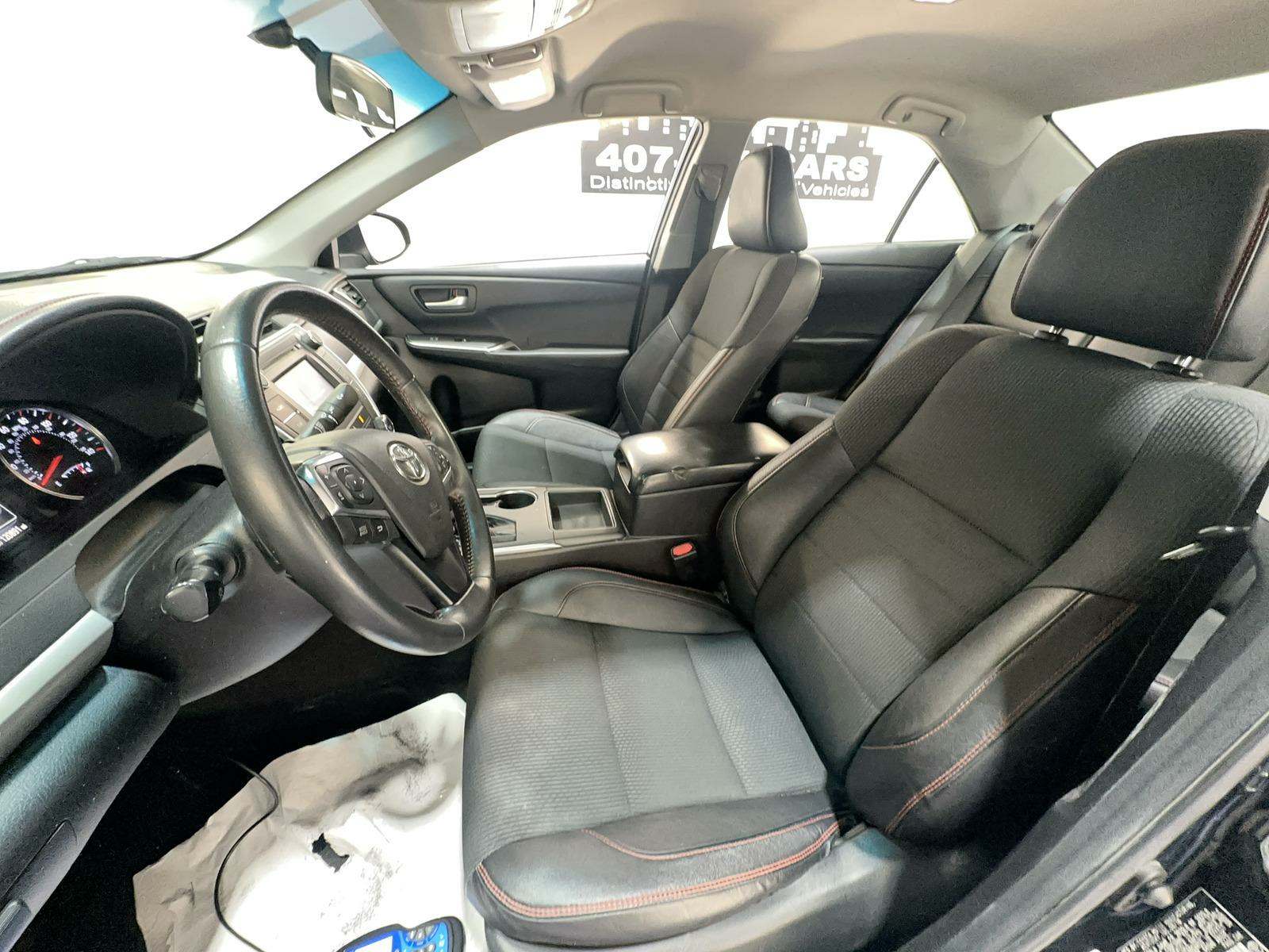 2017 Toyota Camry SE FWD