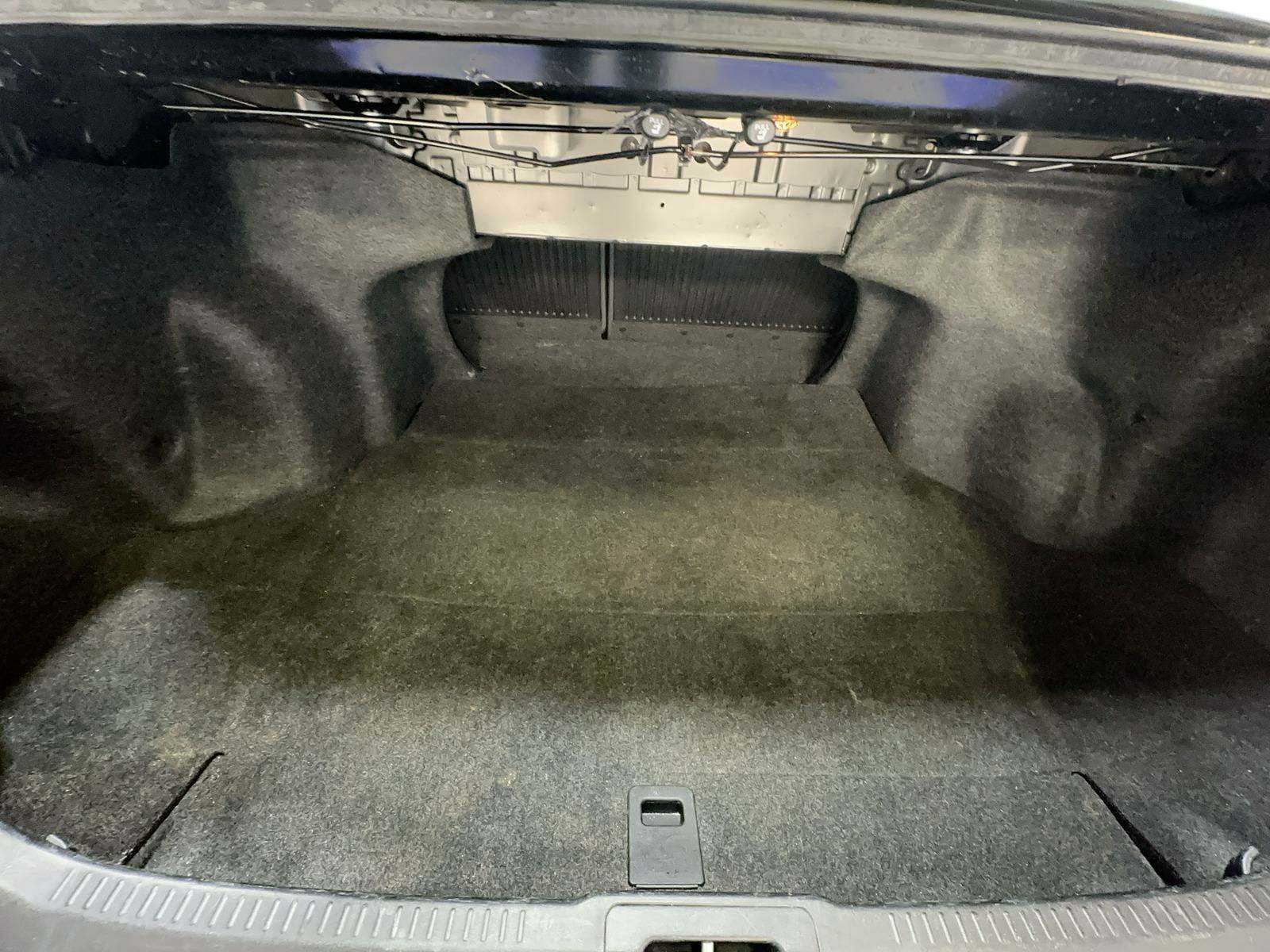 2017 Toyota Camry SE FWD