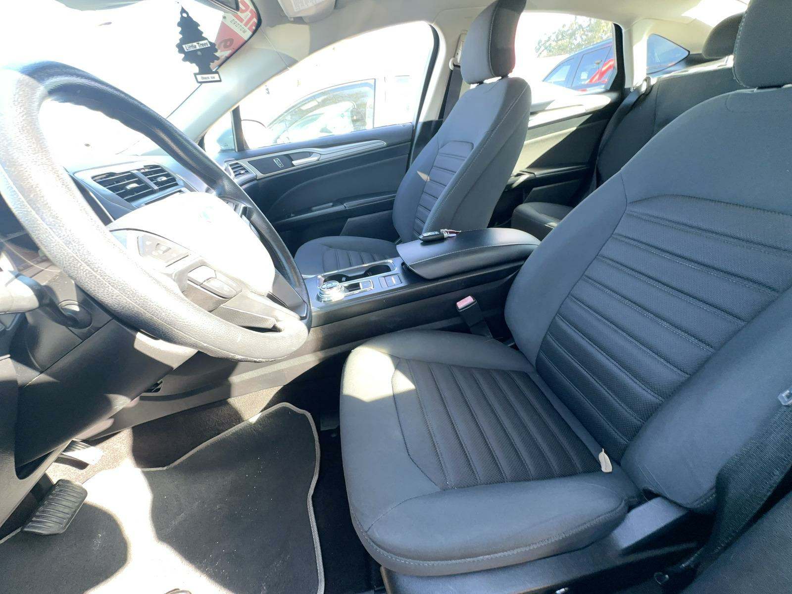 2019 Ford Fusion SE FWD