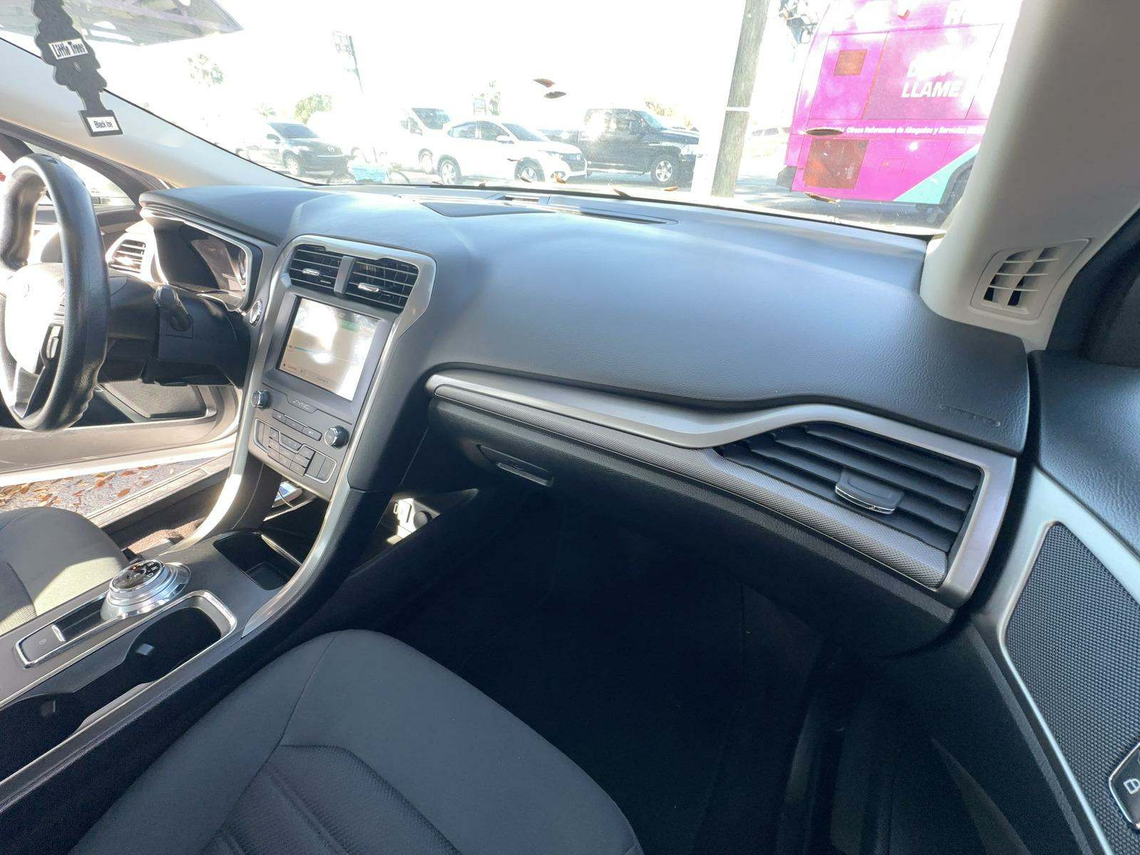 2019 Ford Fusion SE FWD