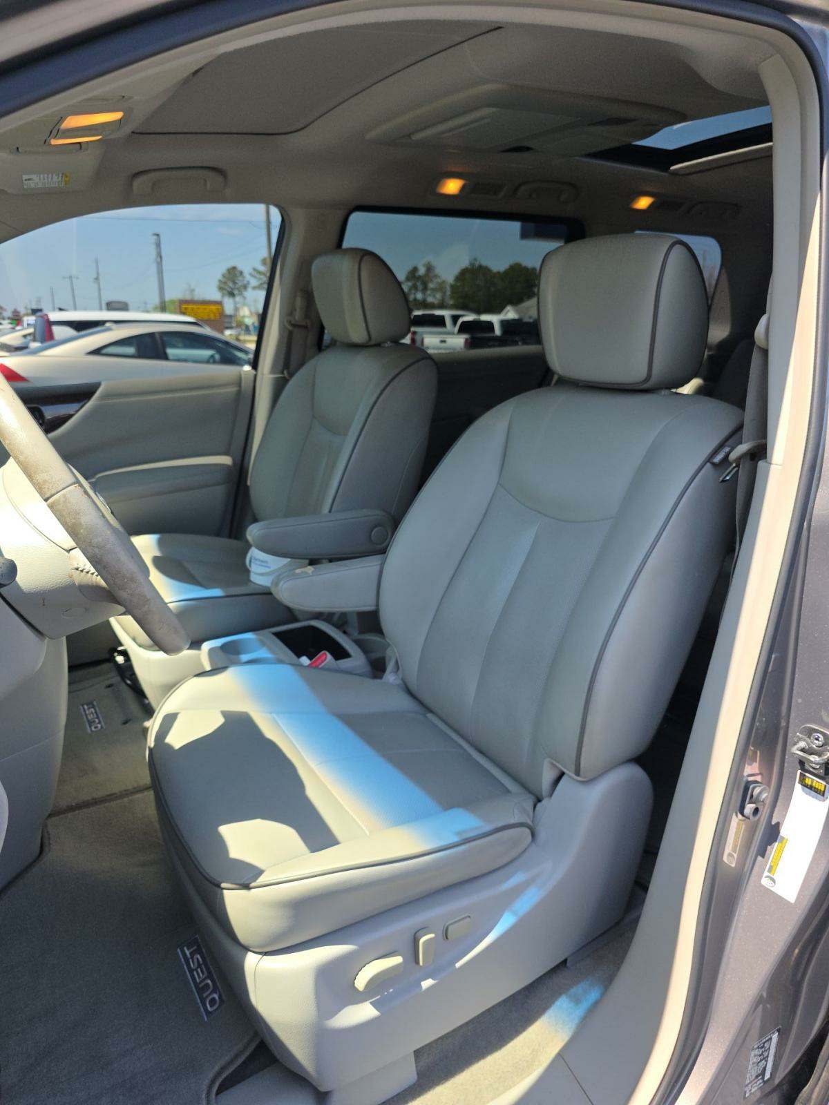 2015 Nissan Quest SL FWD