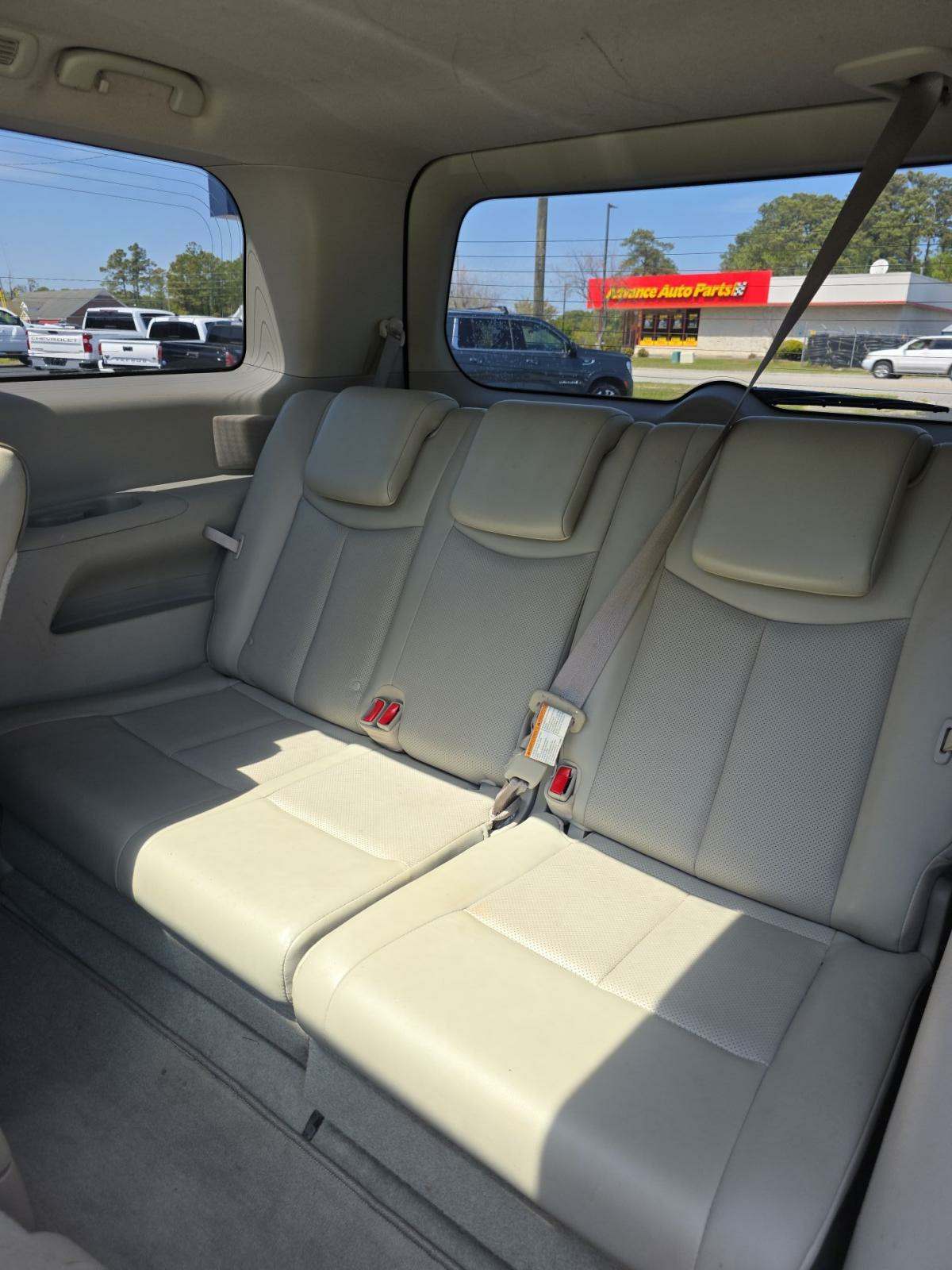 2015 Nissan Quest SL FWD