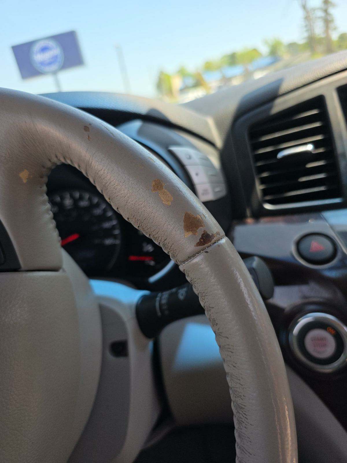 2015 Nissan Quest SL FWD