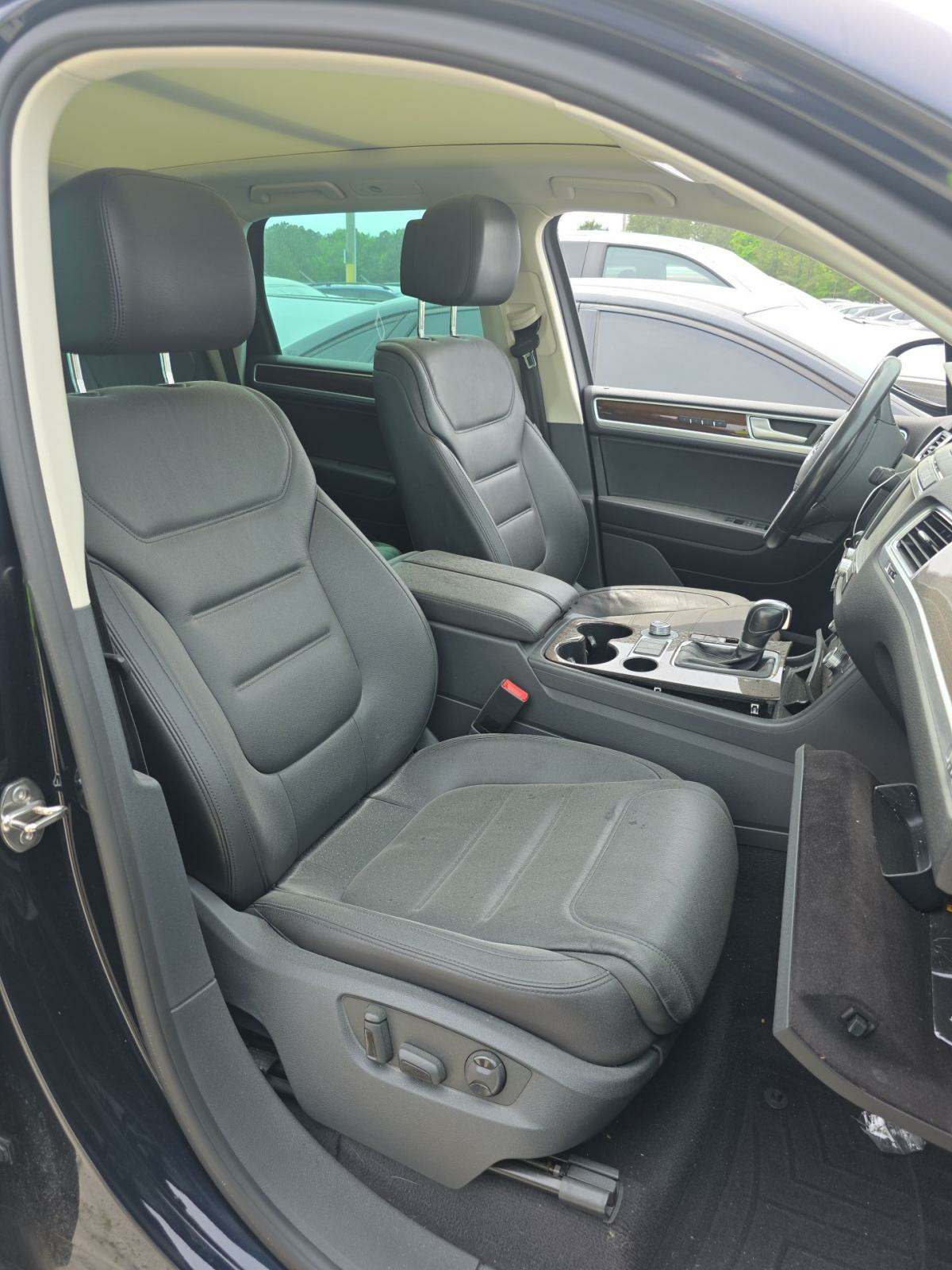 2015 Volkswagen Touareg 3.0L TDI Lux AWD