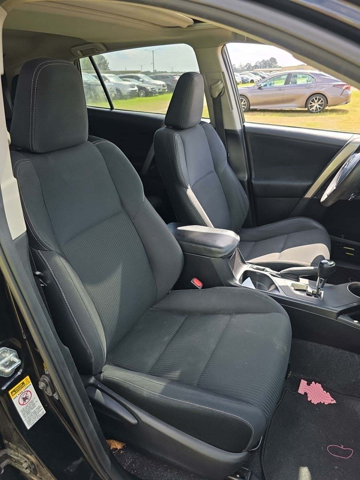 2015 Toyota RAV4 XLE AWD