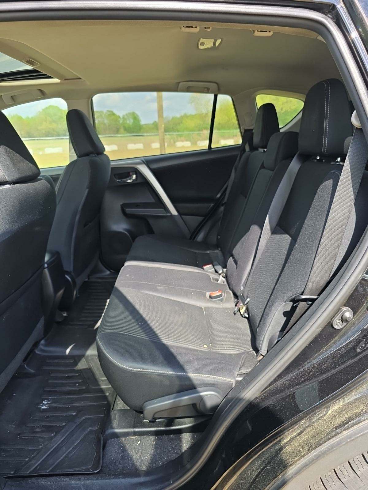 2015 Toyota RAV4 XLE AWD