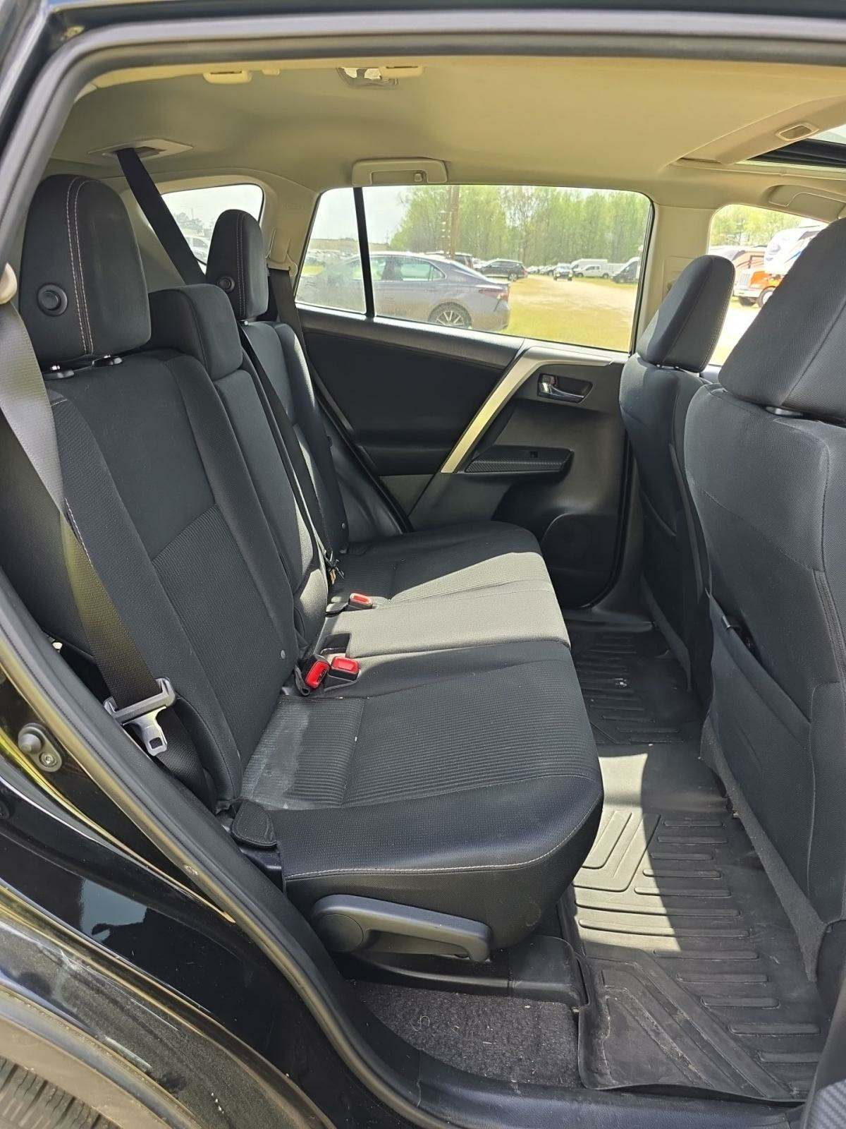 2015 Toyota RAV4 XLE AWD