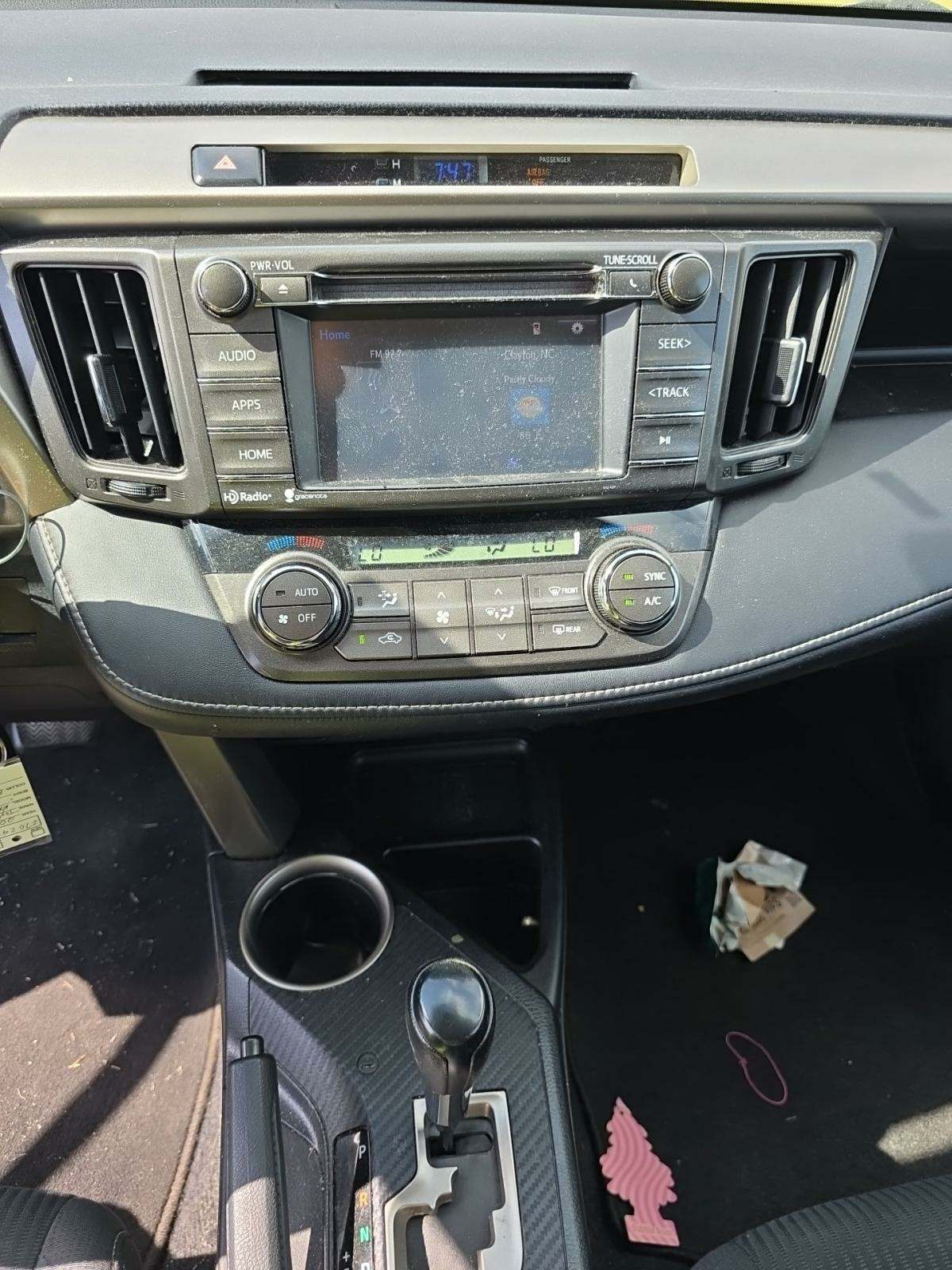 2015 Toyota RAV4 XLE AWD