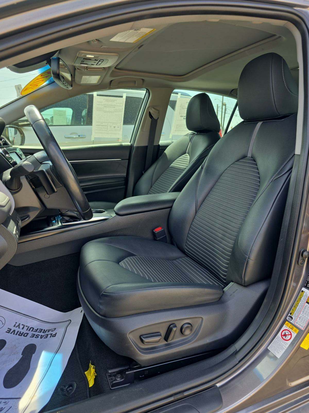 2018 Toyota Camry SE FWD