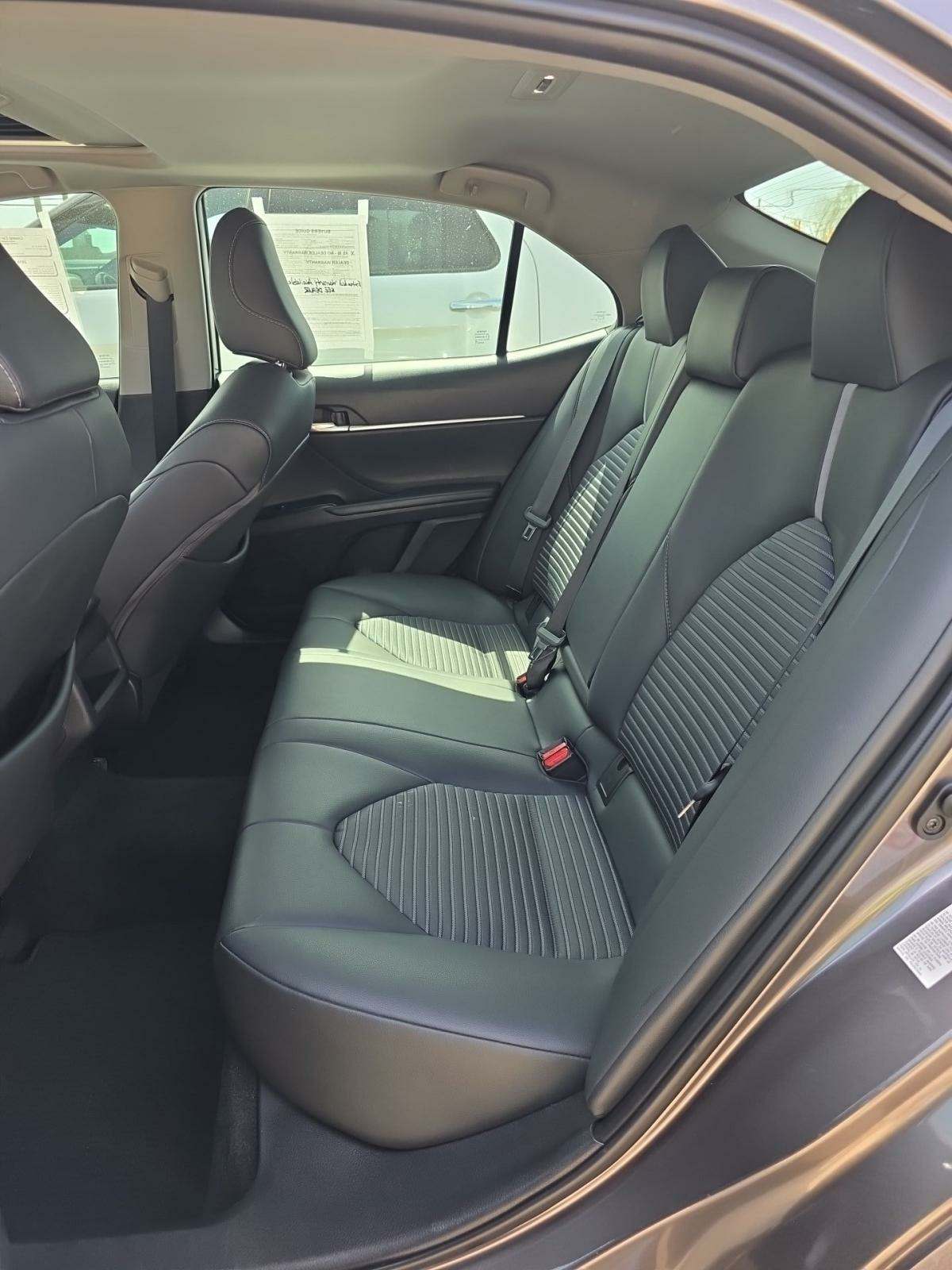 2018 Toyota Camry SE FWD