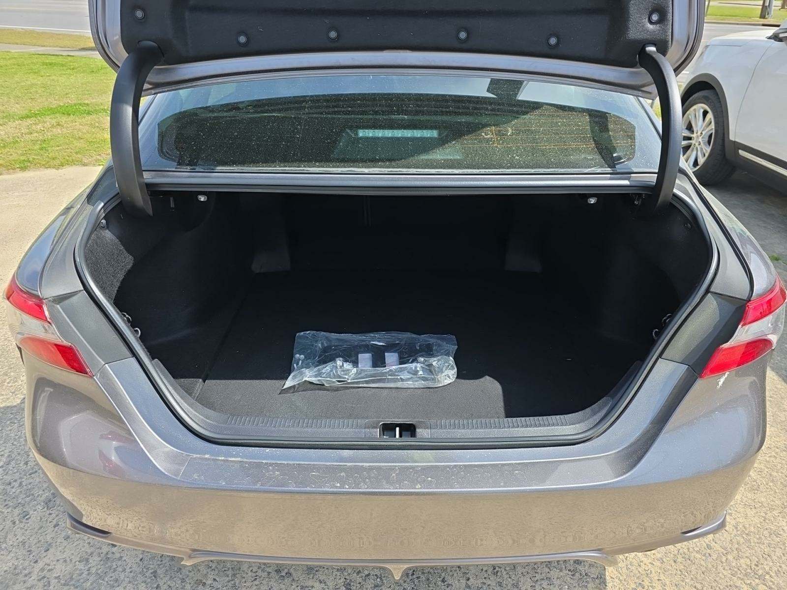 2018 Toyota Camry SE FWD