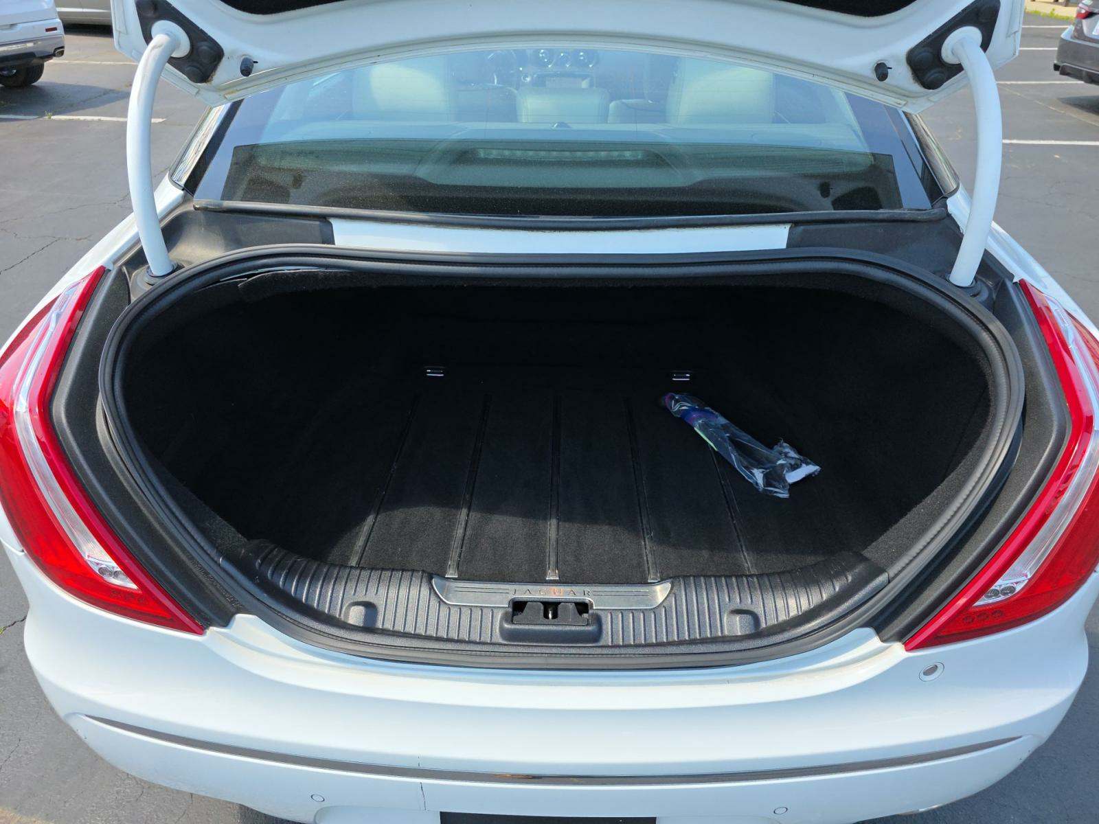 2012 Jaguar XJ L RWD