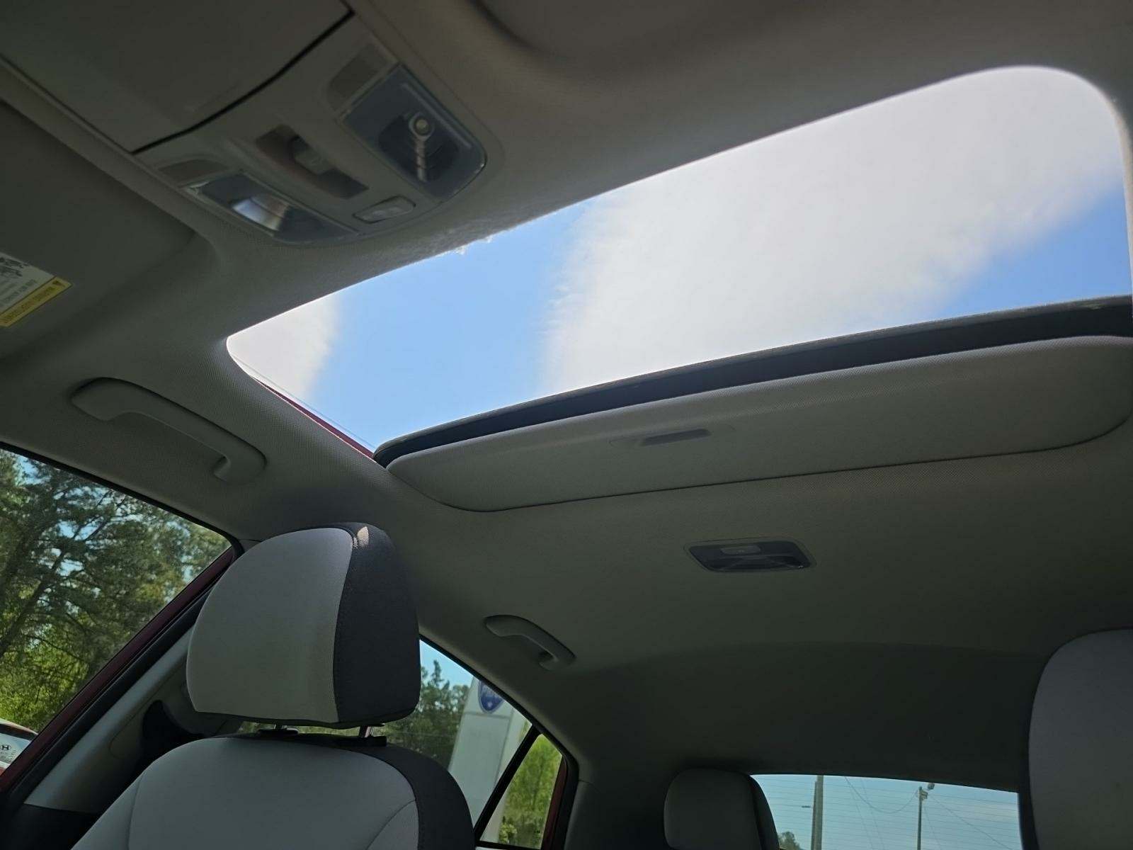 2022 Hyundai Ioniq Hybrid SEL FWD