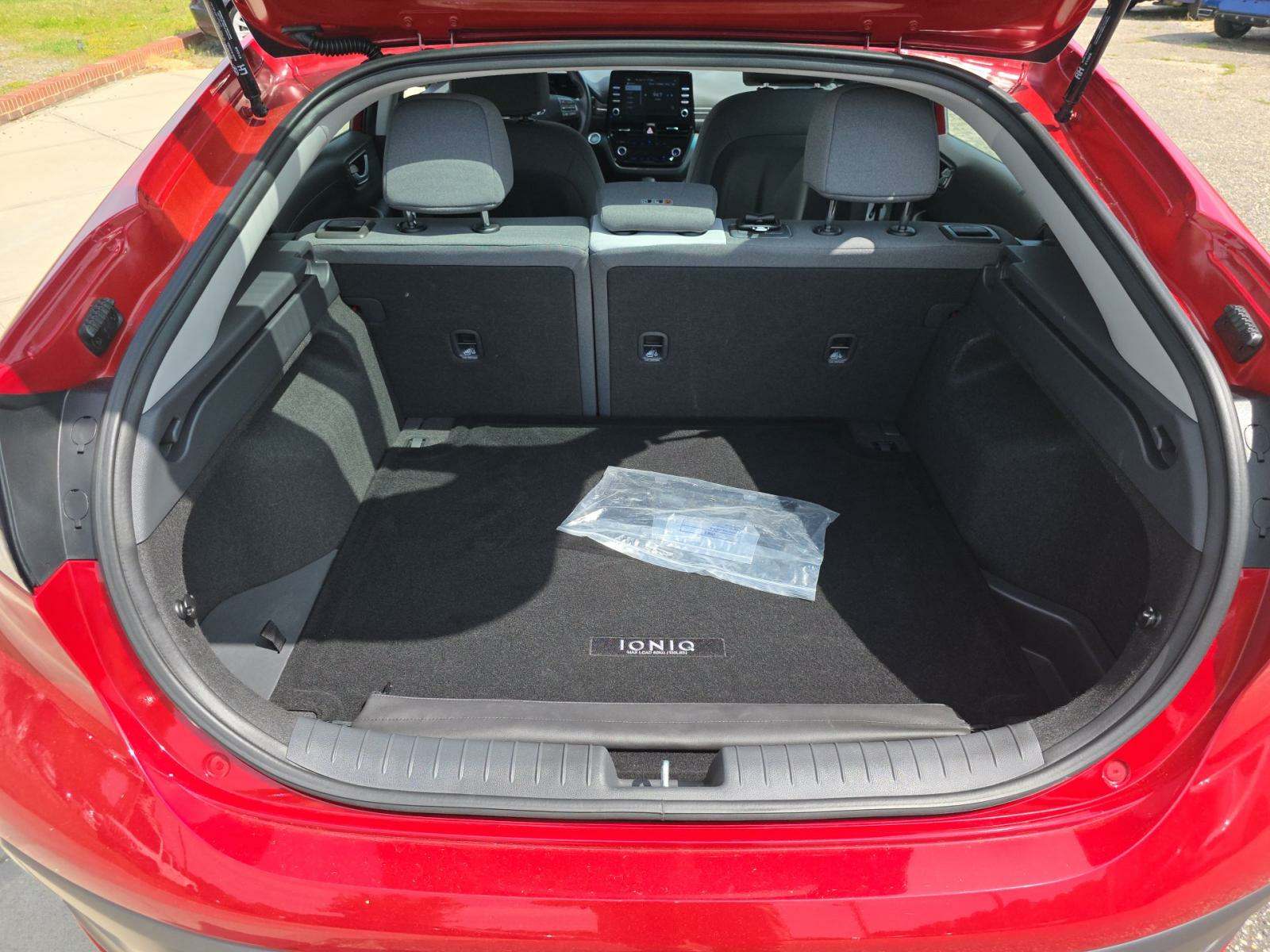 2022 Hyundai Ioniq Hybrid SEL FWD